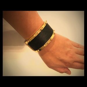 Black cuff